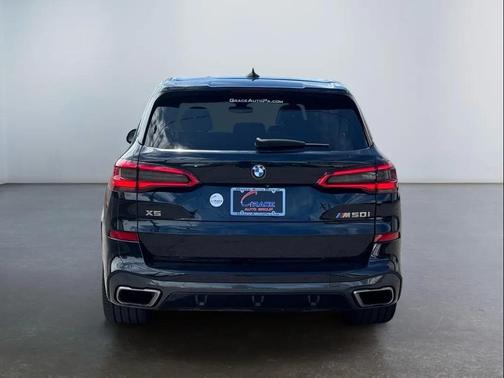 2020 BMW X5 M50i