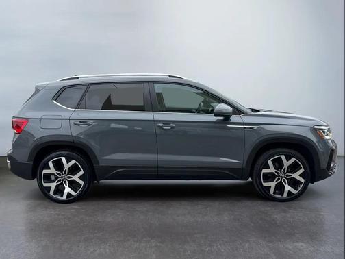 2022 Volkswagen Taos 1.5T SEL