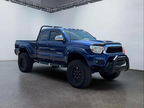 Blue Ribbon Metallic 2014 Toyota Tacoma Base