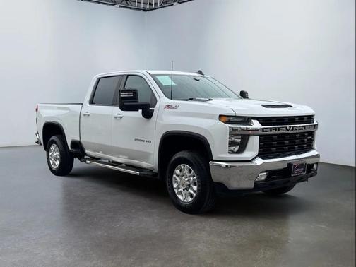 Summit White 2022 Chevrolet Silverado 2500 LT