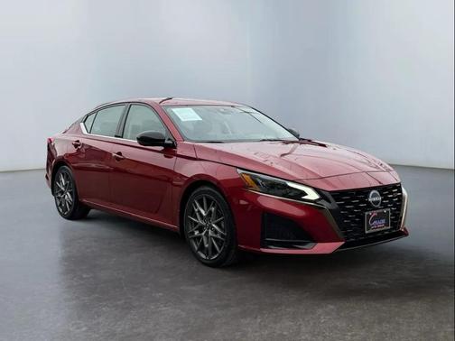 2024 Nissan Altima SR VC-Turbo FWD