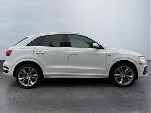 2016 Audi Q3 2.0T Premium Plus
