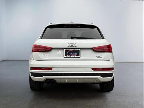2016 Audi Q3 2.0T Premium Plus