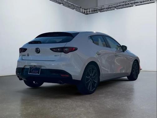 2022 Mazda Mazda3 FWD w/Select Package
