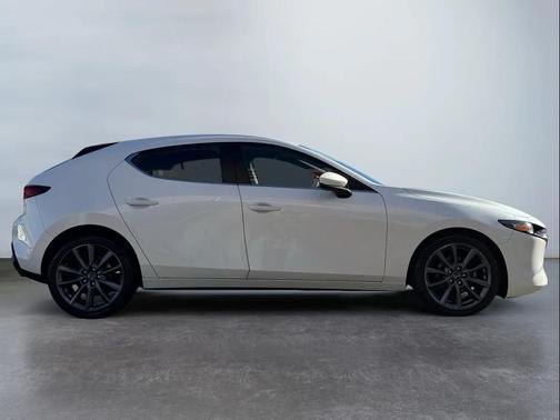 2022 Mazda Mazda3 FWD w/Select Package