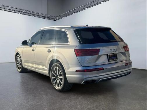 2019 Audi Q7 55 Premium