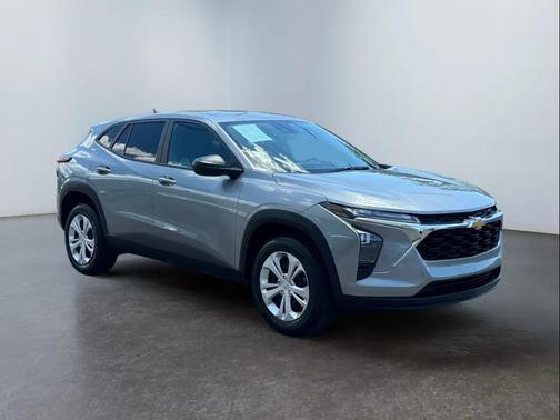Gray 2024 Chevrolet Trax FWD SP