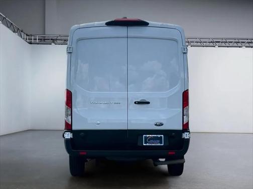 2022 Ford Transit-250 Base