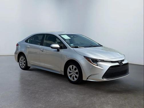 Classic Silver Metallic 2025 Toyota Corolla LE