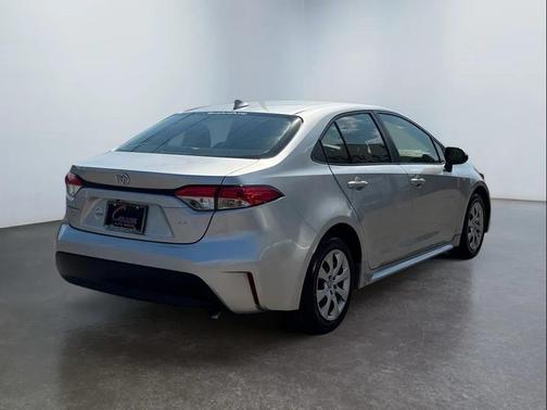 Classic Silver Metallic 2025 Toyota Corolla LE