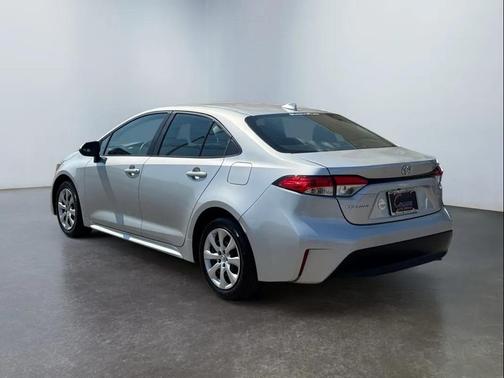 Classic Silver Metallic 2025 Toyota Corolla LE
