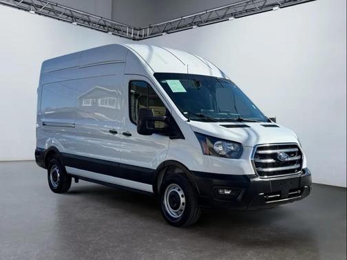 Oxford White 2025 Ford Transit-250 Base