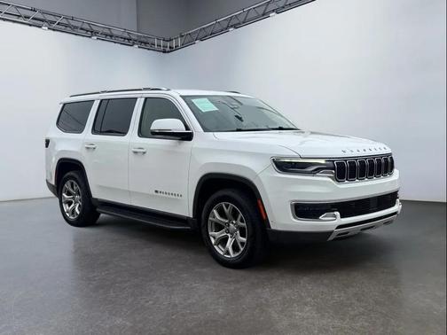 Bright White Clearcoat 2022 Jeep Wagoneer Series II 4x4