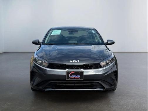 Gray 2024 Kia Forte LXS