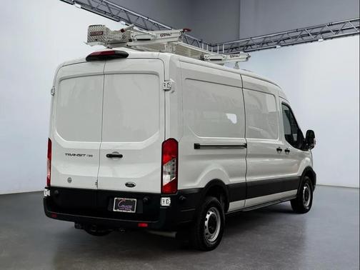 Oxford White 2024 Ford Transit-250 Base