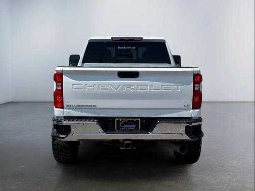 Summit White 2024 Chevrolet Silverado 2500 LT