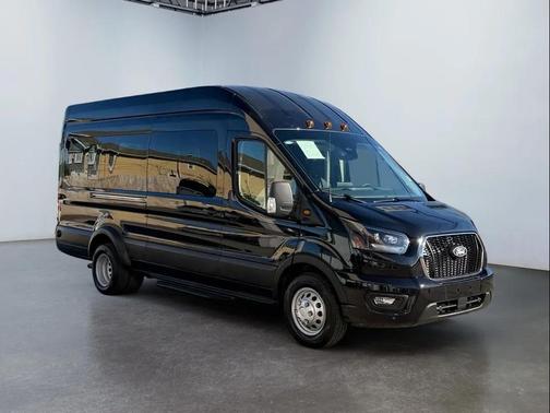 Agate Black Metallic 2026 Ford Transit-350 XLT