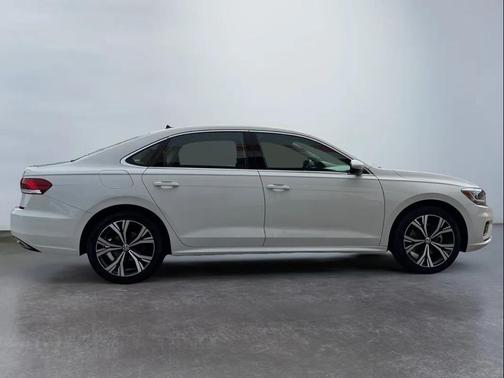 2021 Volkswagen Passat 2.0T SE