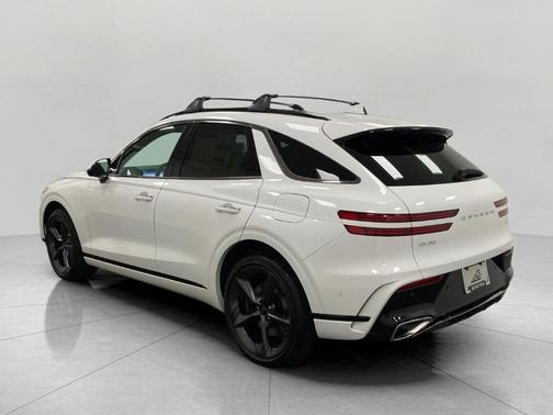 Uyuni White 2026 Genesis GV70 2.5T Sport Prestige