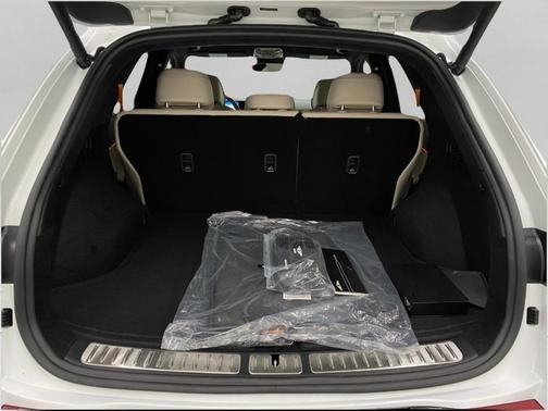 Alta White 2026 Genesis GV70 3.5T Sport Prestige