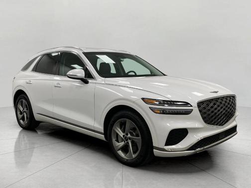 Uyuni White 2026 Genesis GV70 2.5T