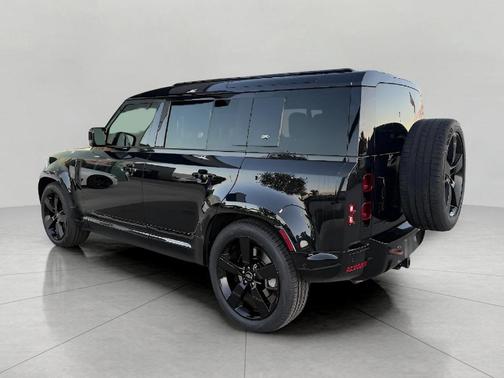 2022 Land Rover Defender 110 X-Dynamic HSE
