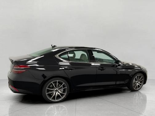 2026 Genesis G70 2.5T Prestige
