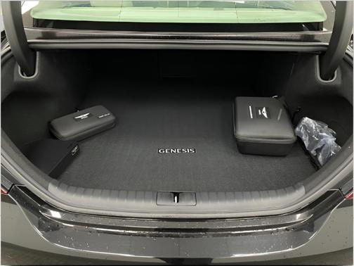 2026 Genesis G70 2.5T Prestige