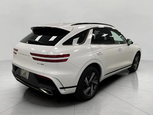2026 Genesis GV70 3.5T Sport Advanced