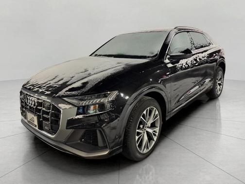 2023 Audi Q8 55 Premium Plus