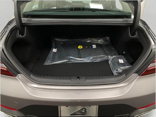 2026 Genesis G70 2.5T Standard