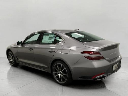 2026 Genesis G70 2.5T Standard