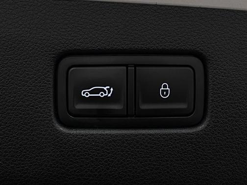 Uyuni White 2023 Genesis GV70 2.5T