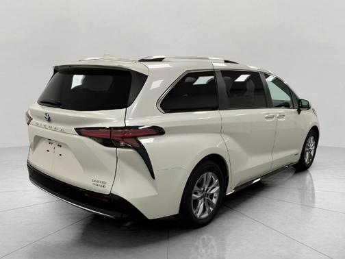 2021 Toyota Sienna Limited