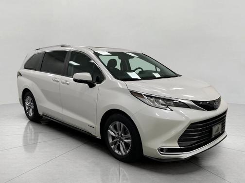 2021 Toyota Sienna Limited