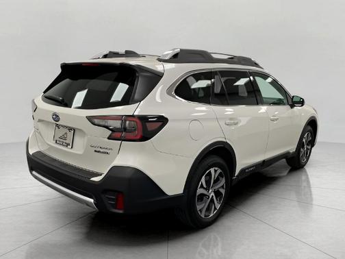 2022 Subaru Outback Touring