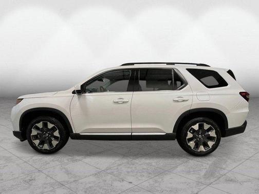 Platinum White Pearl 2026 Honda Pilot Touring