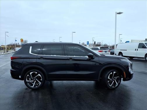 2022 Mitsubishi Outlander SEL