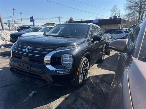 2022 Mitsubishi Outlander SEL