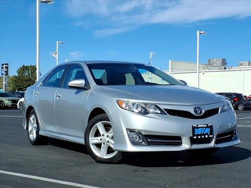 2014 Toyota Camry SE
