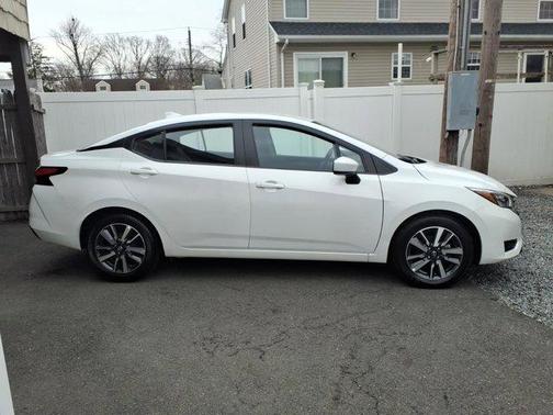 2025 Nissan Versa 1.6 SV