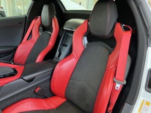 2024 Chevrolet Corvette Stingray w/2LT