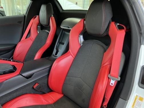 2024 Chevrolet Corvette Stingray w/2LT