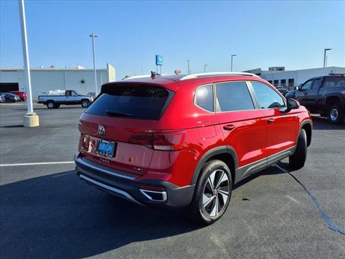 2024 Volkswagen Taos 1.5T SE