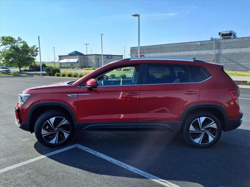 2024 Volkswagen Taos 1.5T SE