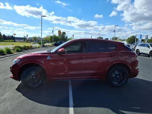 2018 Alfa Romeo Stelvio Quadrifoglio