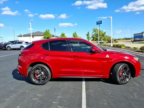 2018 Alfa Romeo Stelvio Quadrifoglio