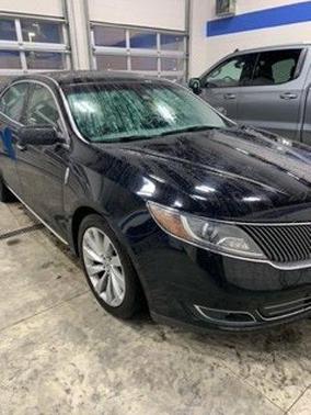 2016 Lincoln MKS Base