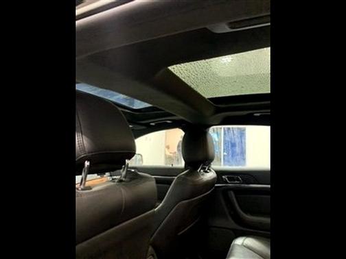 2016 Lincoln MKS Base