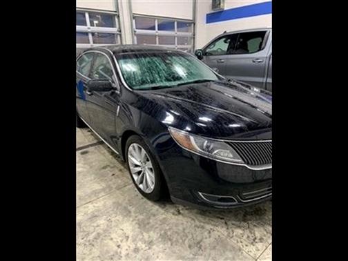 2016 Lincoln MKS Base
